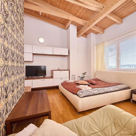 Design Apartment ブラチスラヴァ エクステリア 写真